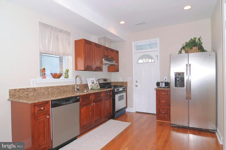 513 Rittenhouse Street Northwest Washington, DC 20011 - Photo 8 of 15 Kitchen