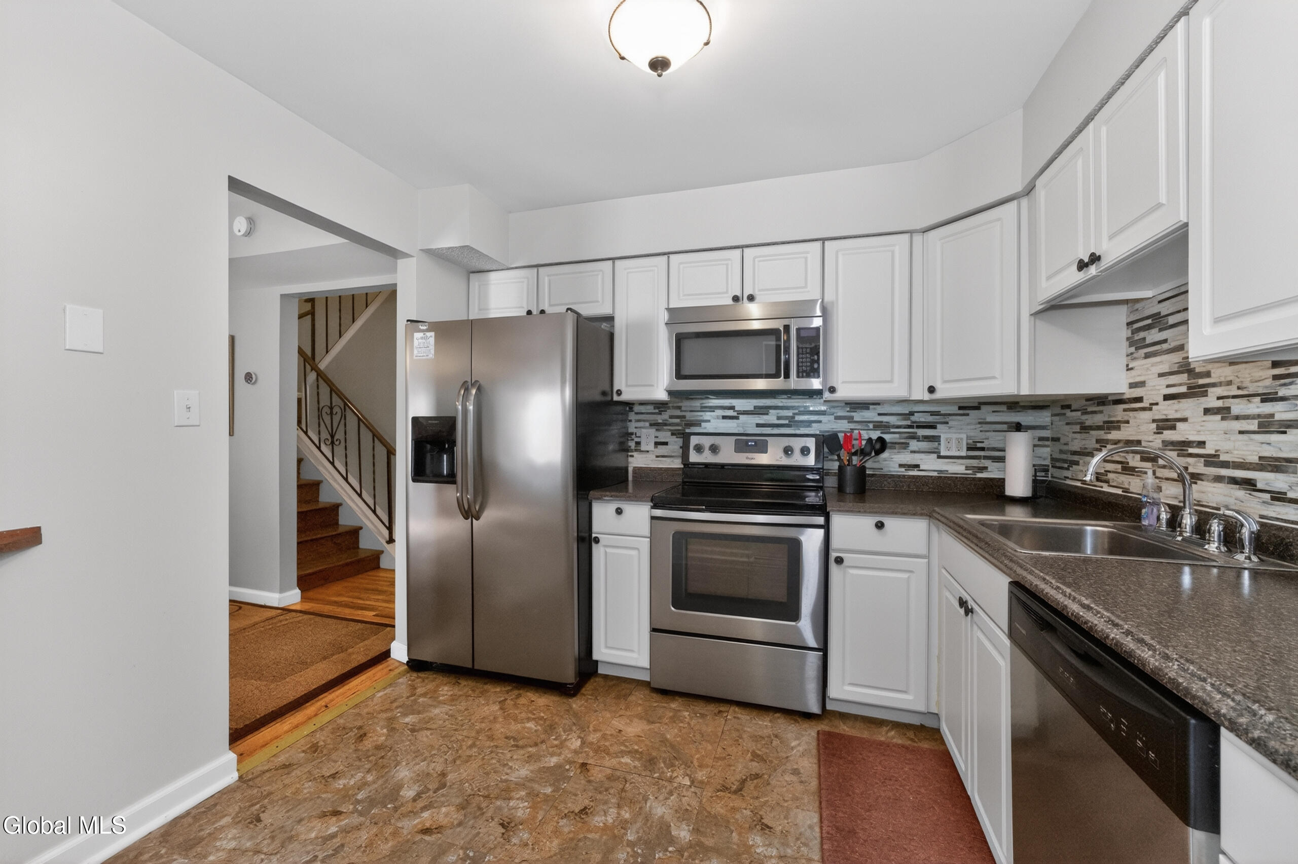 21 Whispering Pines Road Wilton, NY 12831 - Photo 12 of 33 4 Kitchen 1