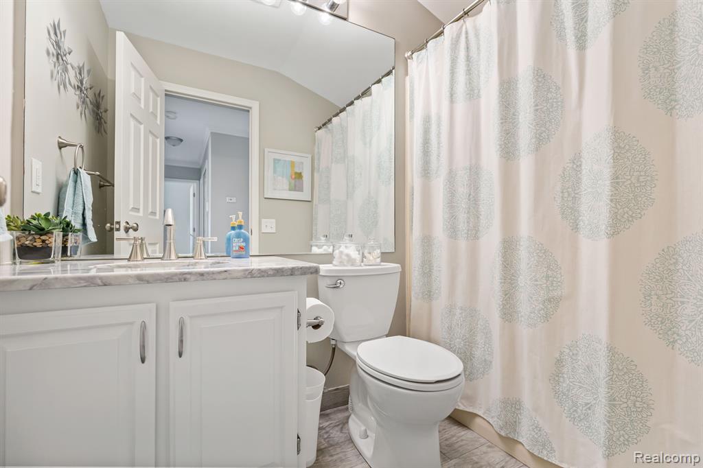 215 Parsons Lane Rochester Hills, MI 48307 - Photo 34 of 40 Gallery Image 34
