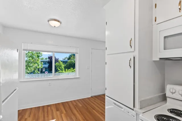 $11,800,000 | 256 La Pala Drive, San Jose, CA 95127