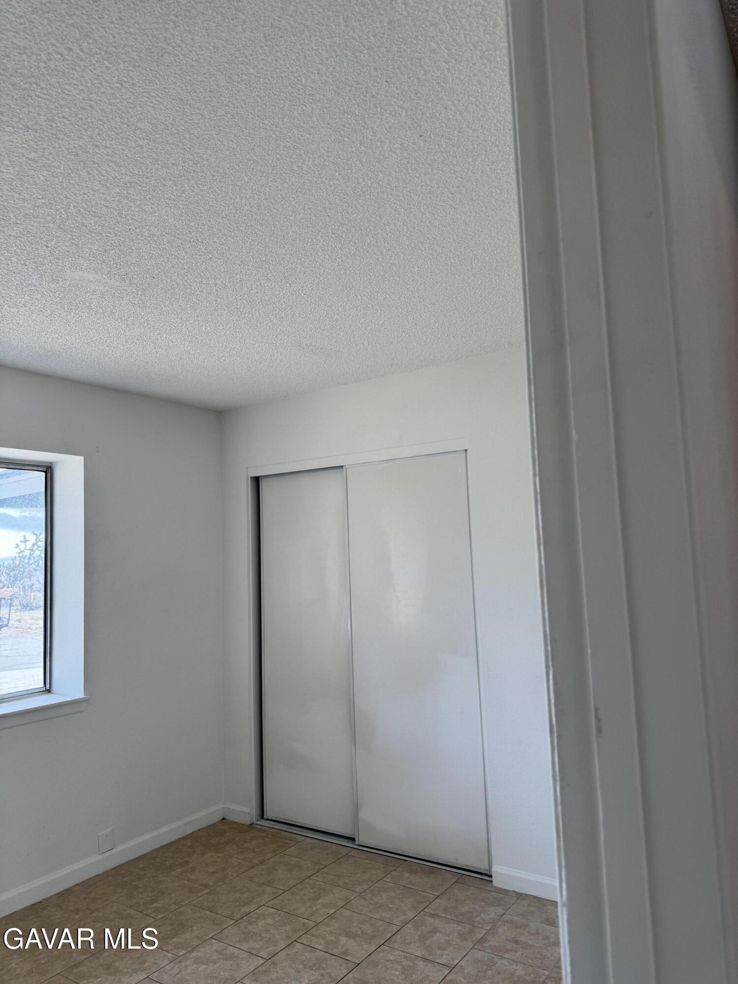 39457 Frontier Circus Street Palmdale, CA 93591 - Photo 3 of 37 IMG_6386