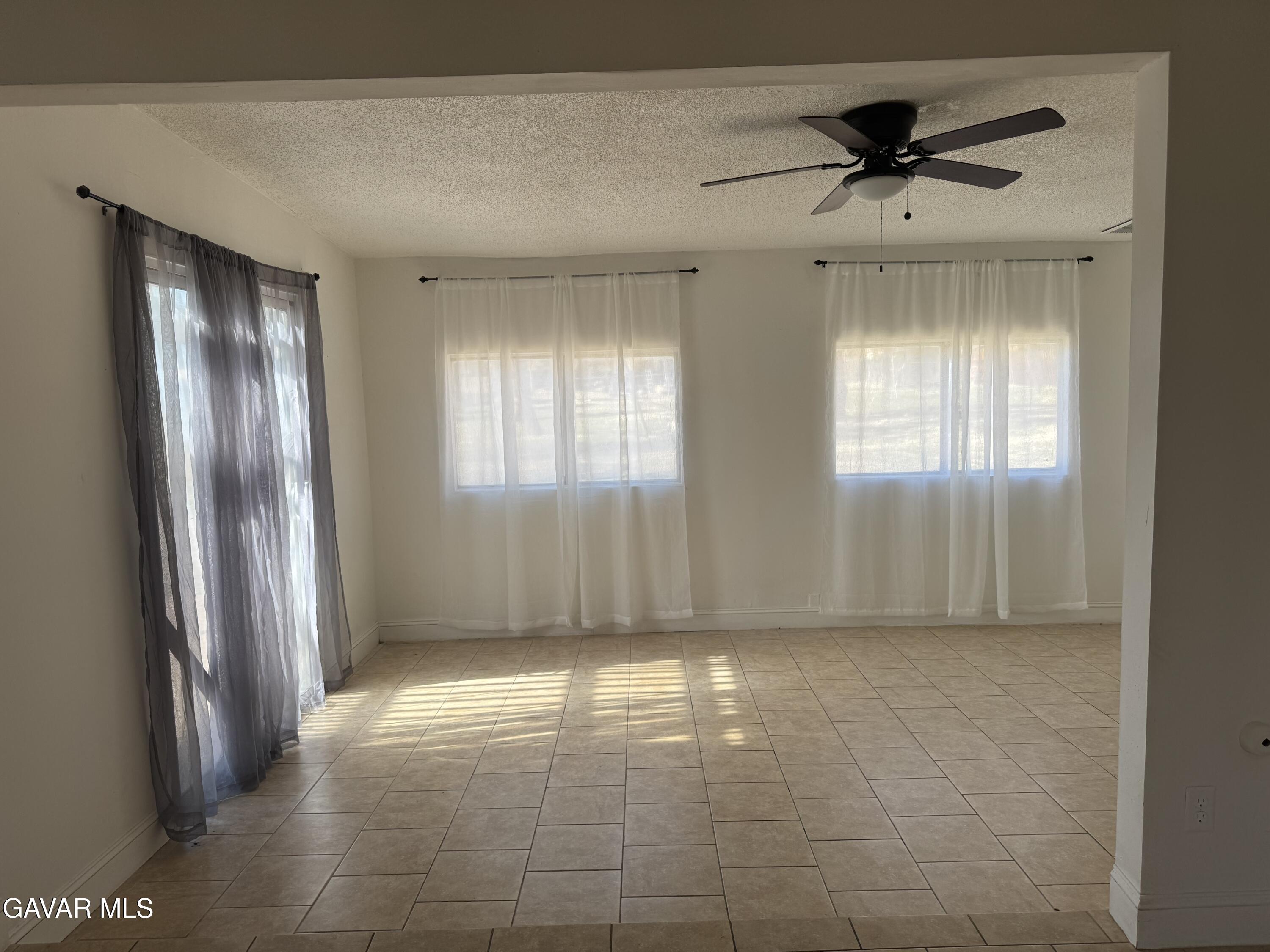 39457 Frontier Circus Street Palmdale, CA 93591 - Photo 36 of 37 IMG_6445