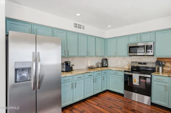 $568,500 | 1413 East Vaughn Avenue, Gilbert, AZ 85234