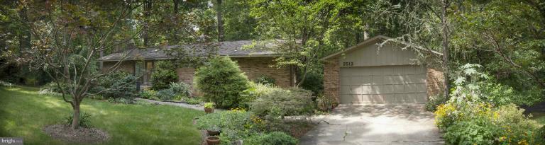 2512 Trophy Lane Reston, VA 20191 - Photo 15 of 16 Exterior (General)