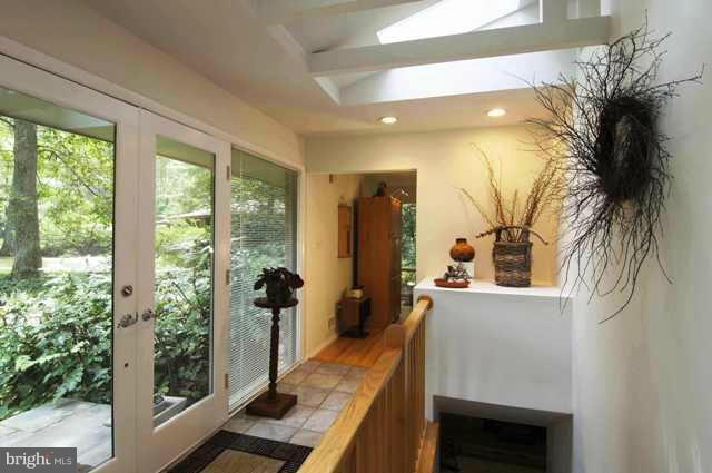 2512 Trophy Lane Reston, VA 20191 - Photo 9 of 16 Foyer