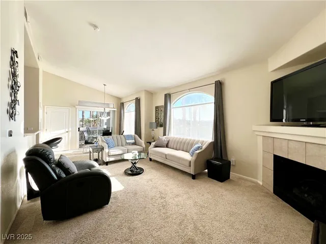 $1,823 | 700 Carnegie Street, Unit 222, Henderson, NV 89052