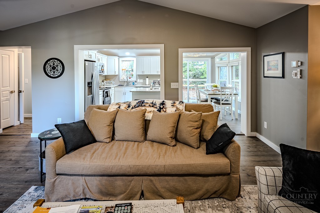 88 Trillium Road Newland, NC 28657 - Photo 13 of 44 a living room with furniture and a flat screen tv
