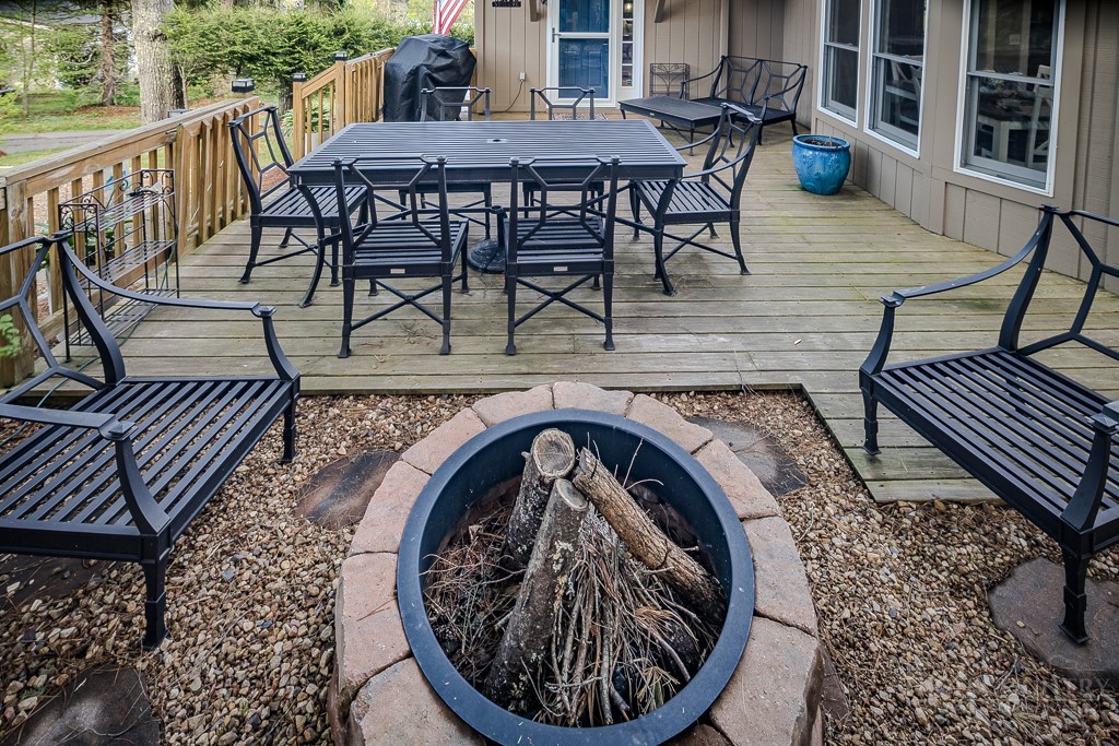 88 Trillium Road Newland, NC 28657 - Photo 4 of 44 swimming pool view with a seating space