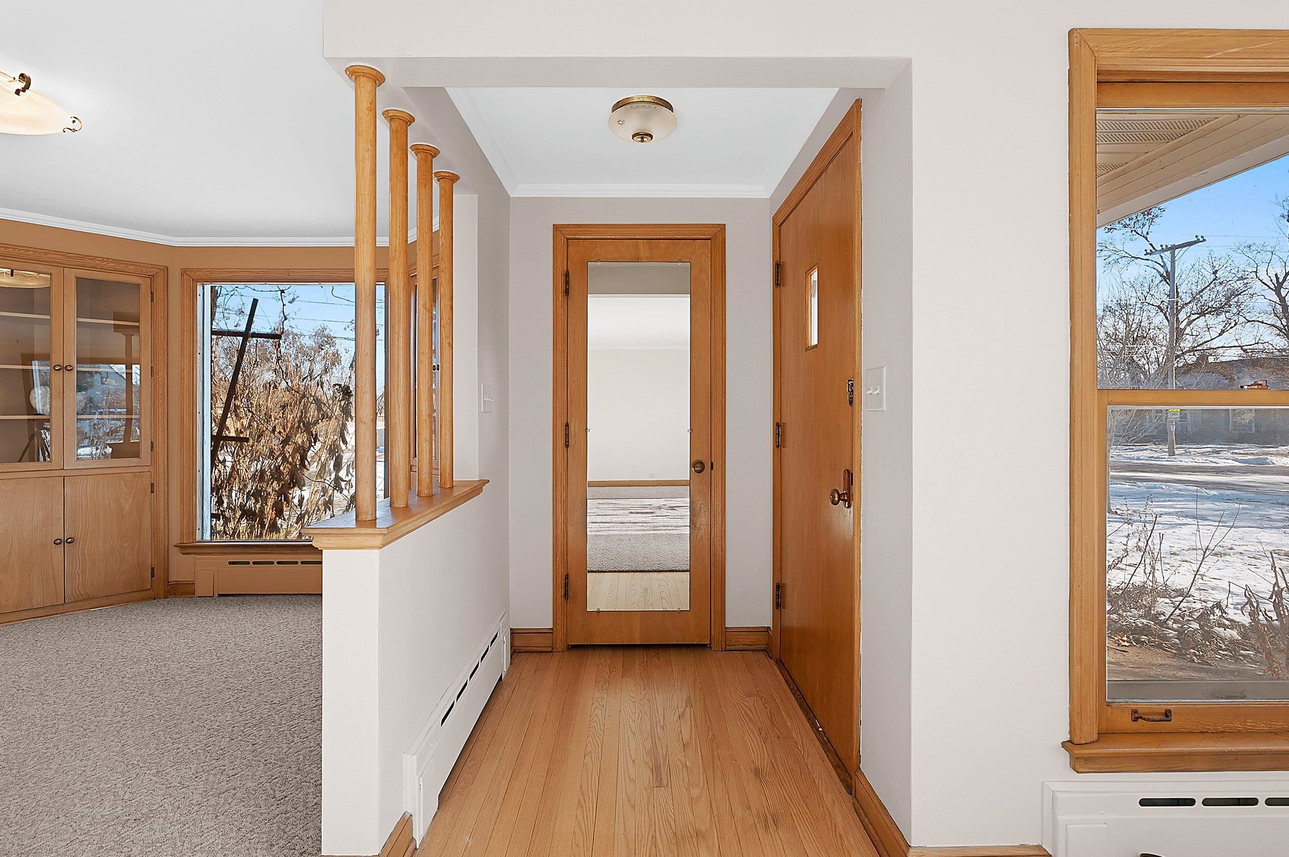 134 East Byrd Street Appleton, WI 54911 - Photo 2 of 50