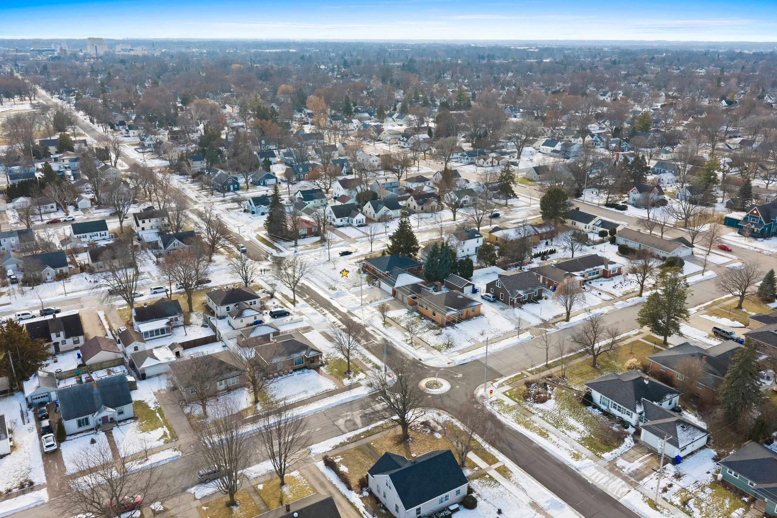 134 East Byrd Street Appleton, WI 54911 - Photo 47 of 50