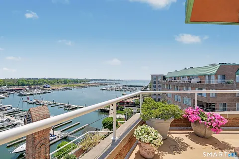 $1,300,000 | 88 Southfield Avenue, Unit P6, Stamford, CT 06902