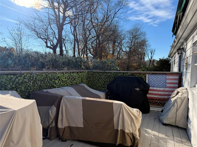 $699,000 | 10 Armell Street, Huntington Station, NY 11746