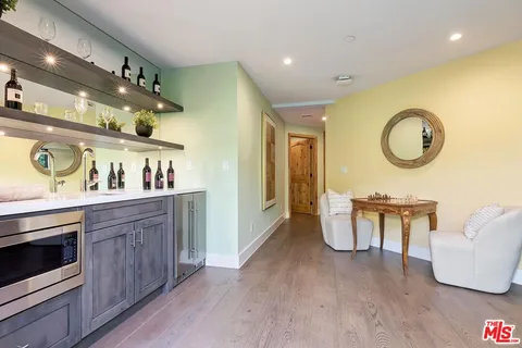 $4,595,000 | 2841 Montcalm Avenue, Los Angeles, CA 90046