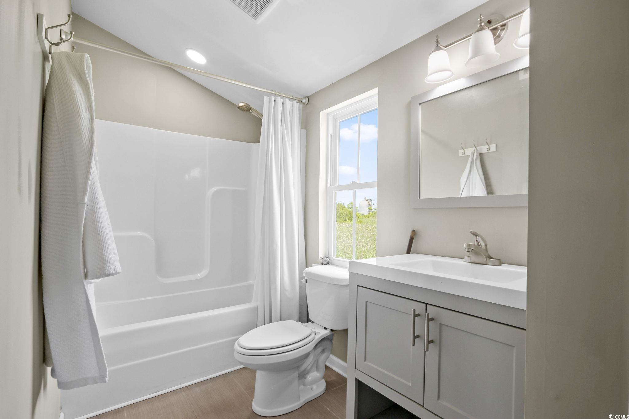 610 Bayview Drive Georgetown, SC 29440 - Photo 12 of 37