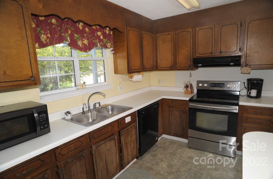 319 Sowers Ferry Road Salisbury, NC 28144 - Photo 5 of 21 Gallery Image 5