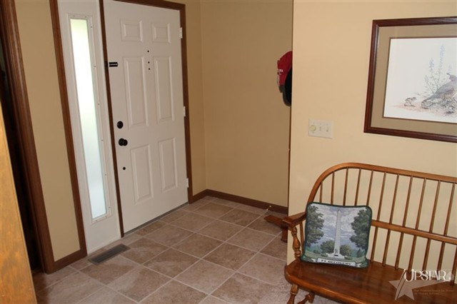 1202 Timberlake Trail Fort Wayne, IN 46804 - Photo 7 of 30 Gallery Image 7