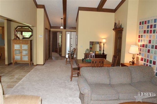 1202 Timberlake Trail Fort Wayne, IN 46804 - Photo 10 of 30 Gallery Image 10