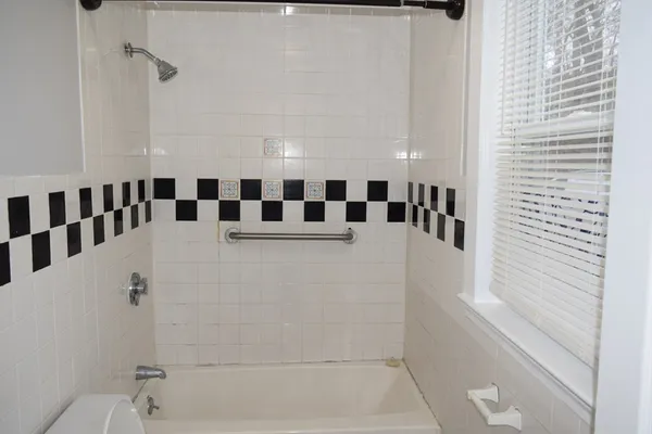 $2,500 | 12 Arthur Avenue, Unit 1, Quincy, MA 02169