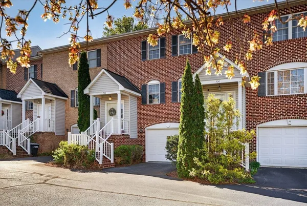 $319,900 | 298 Emerald Drive, Harrisonburg, VA 22801