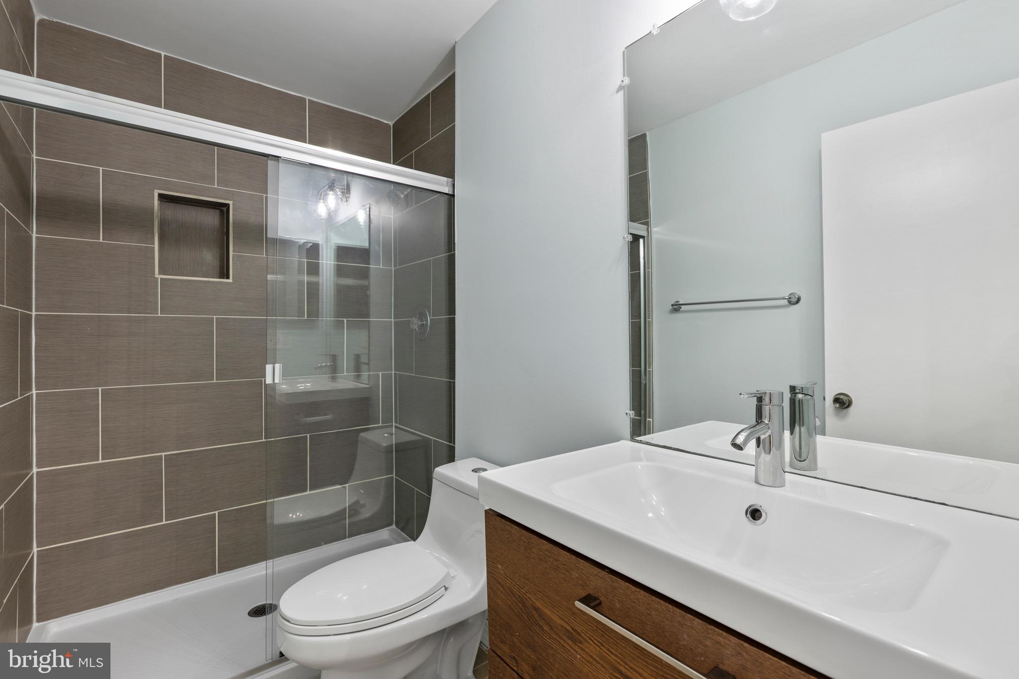 9052 Centerway Road Gaithersburg, MD 20879 - Photo 17 of 32