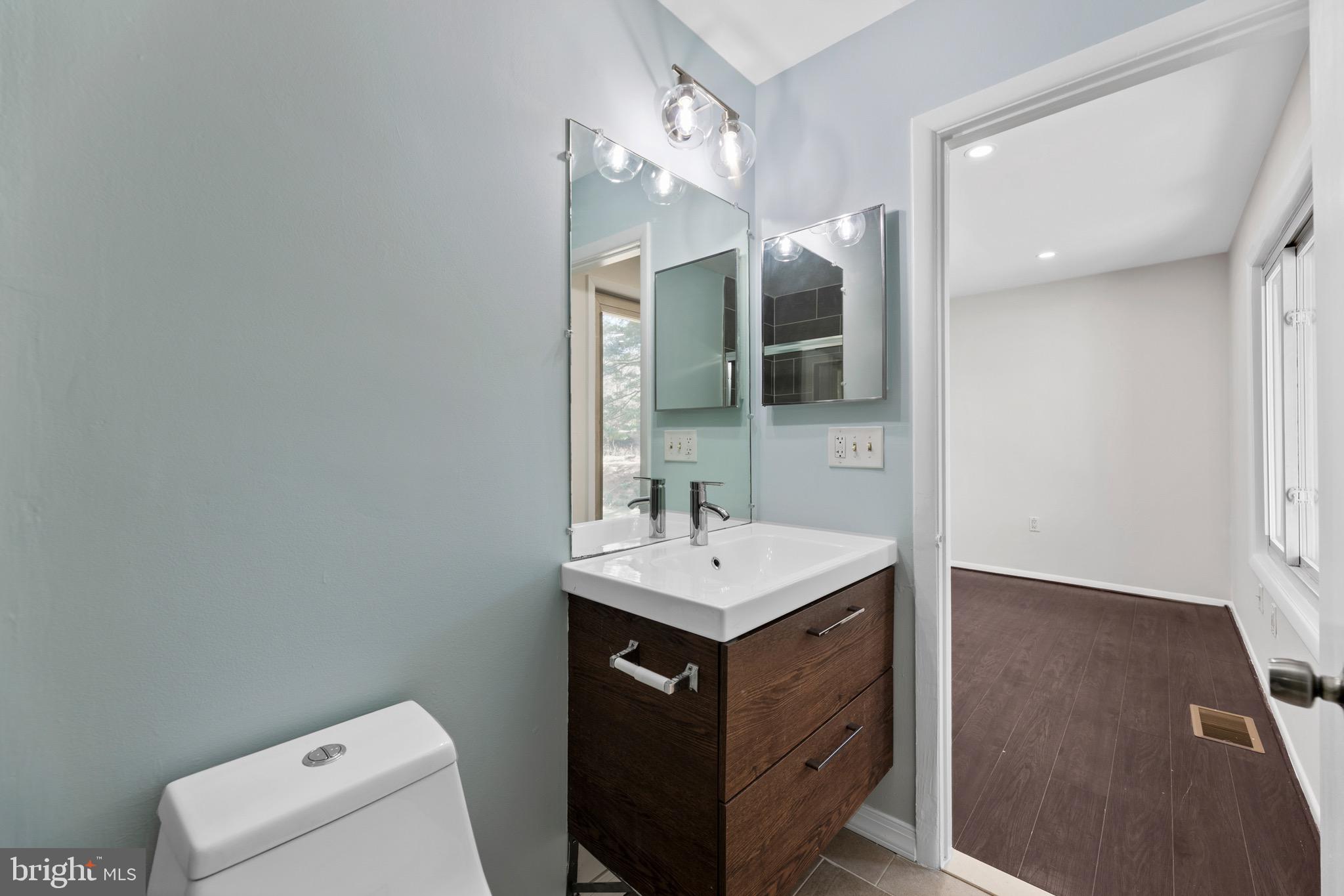 9052 Centerway Road Gaithersburg, MD 20879 - Photo 18 of 32