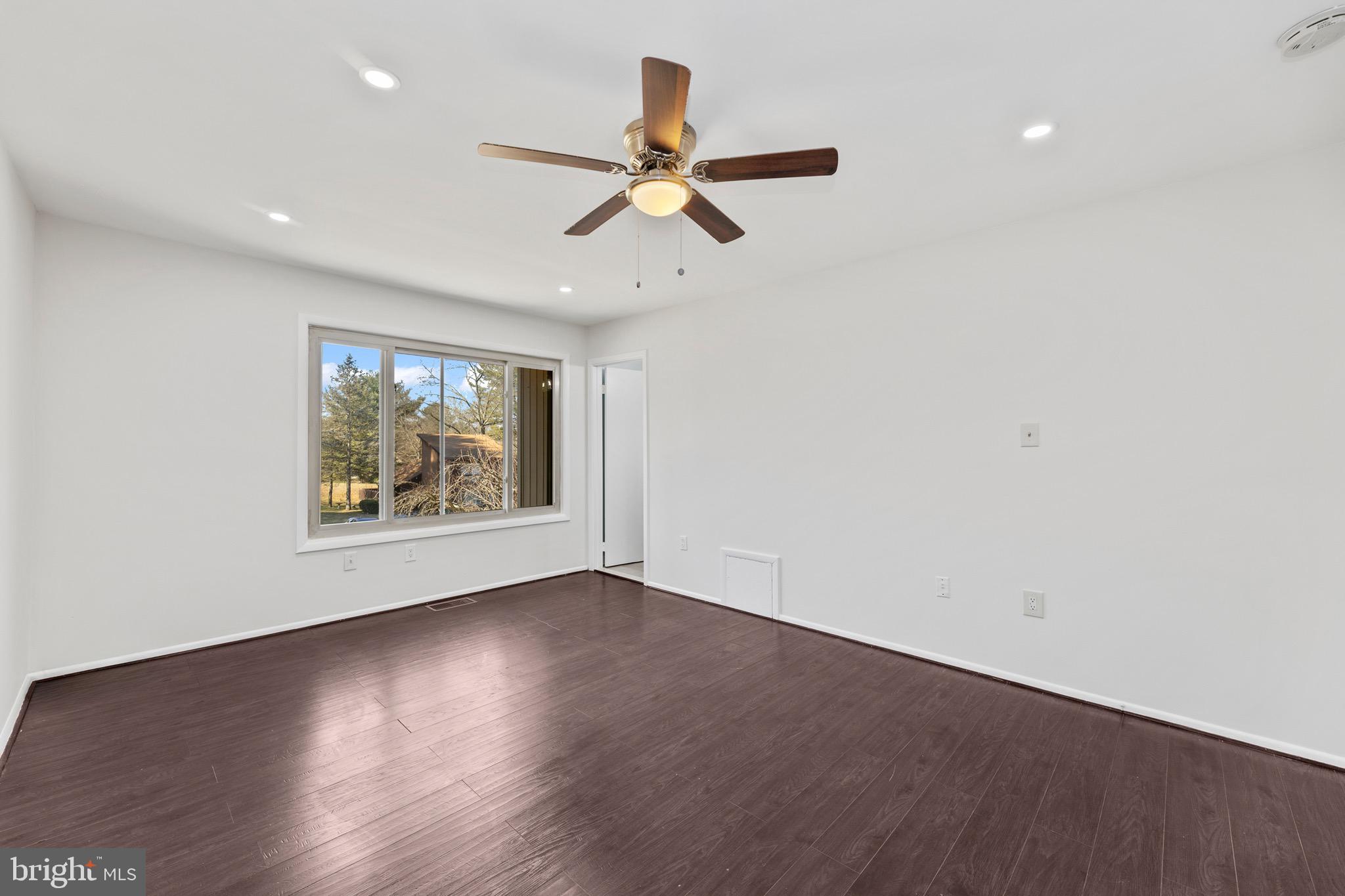 9052 Centerway Road Gaithersburg, MD 20879 - Photo 20 of 32