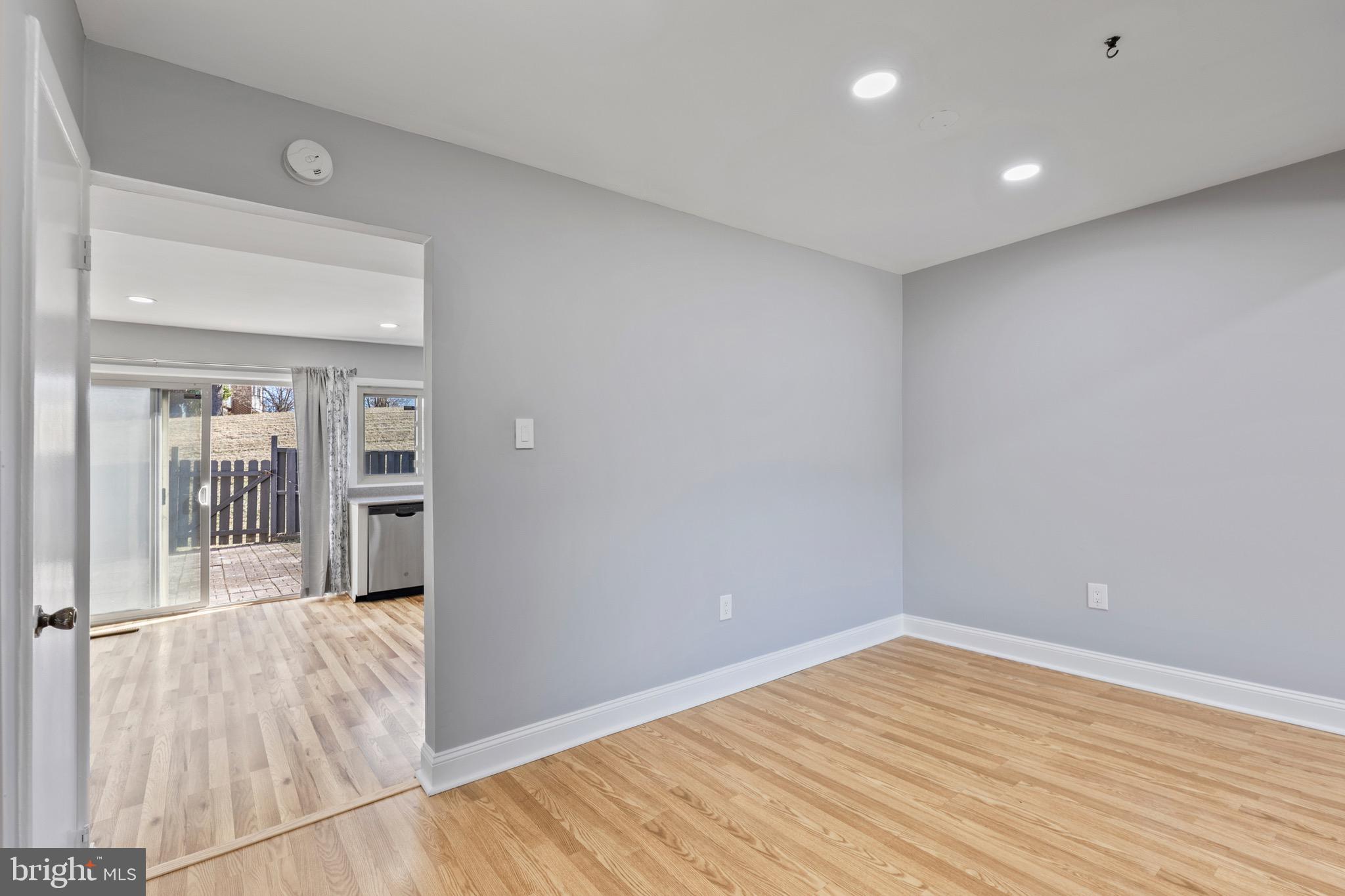 9052 Centerway Road Gaithersburg, MD 20879 - Photo 7 of 32