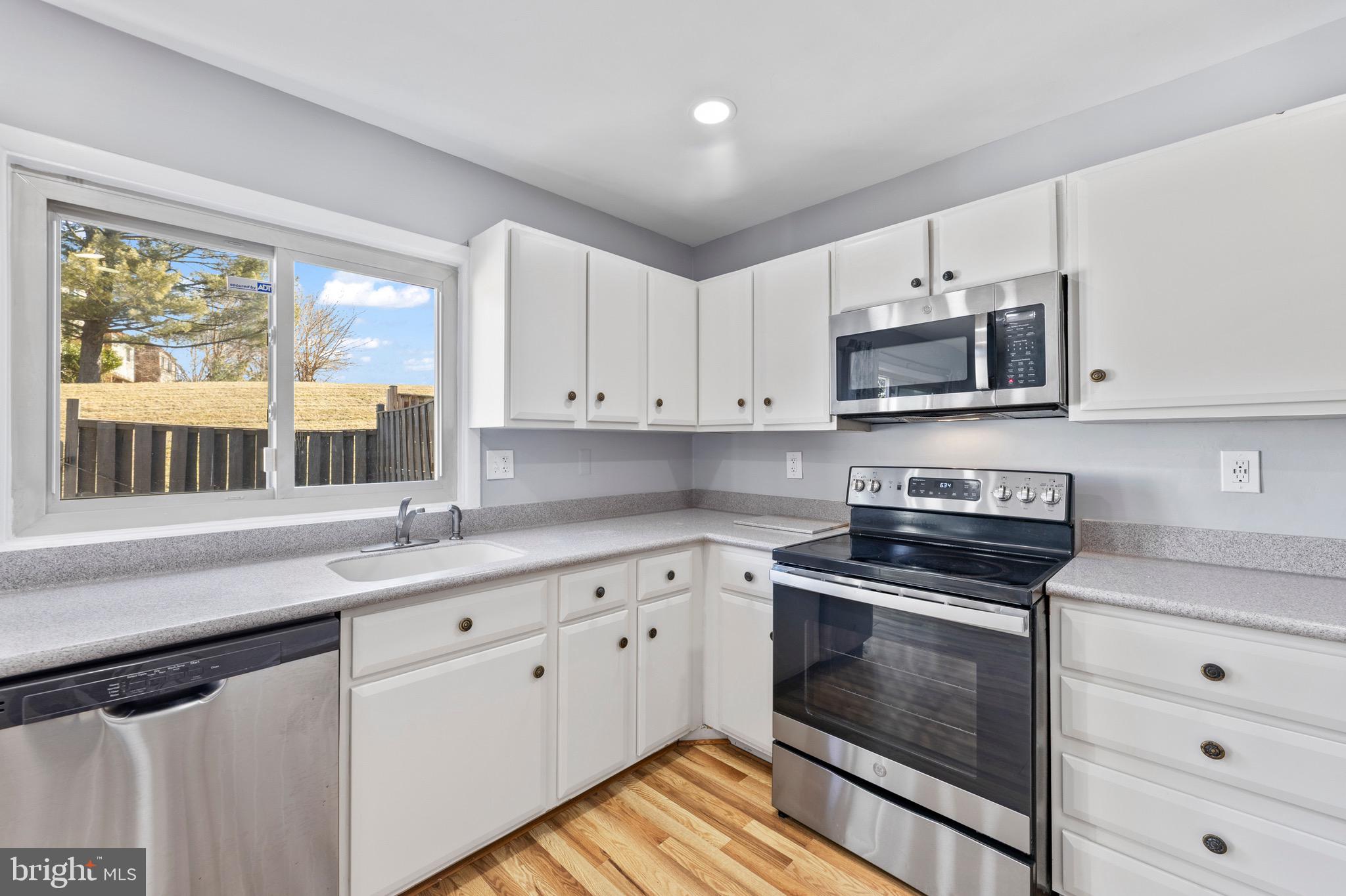 9052 Centerway Road Gaithersburg, MD 20879 - Photo 10 of 32