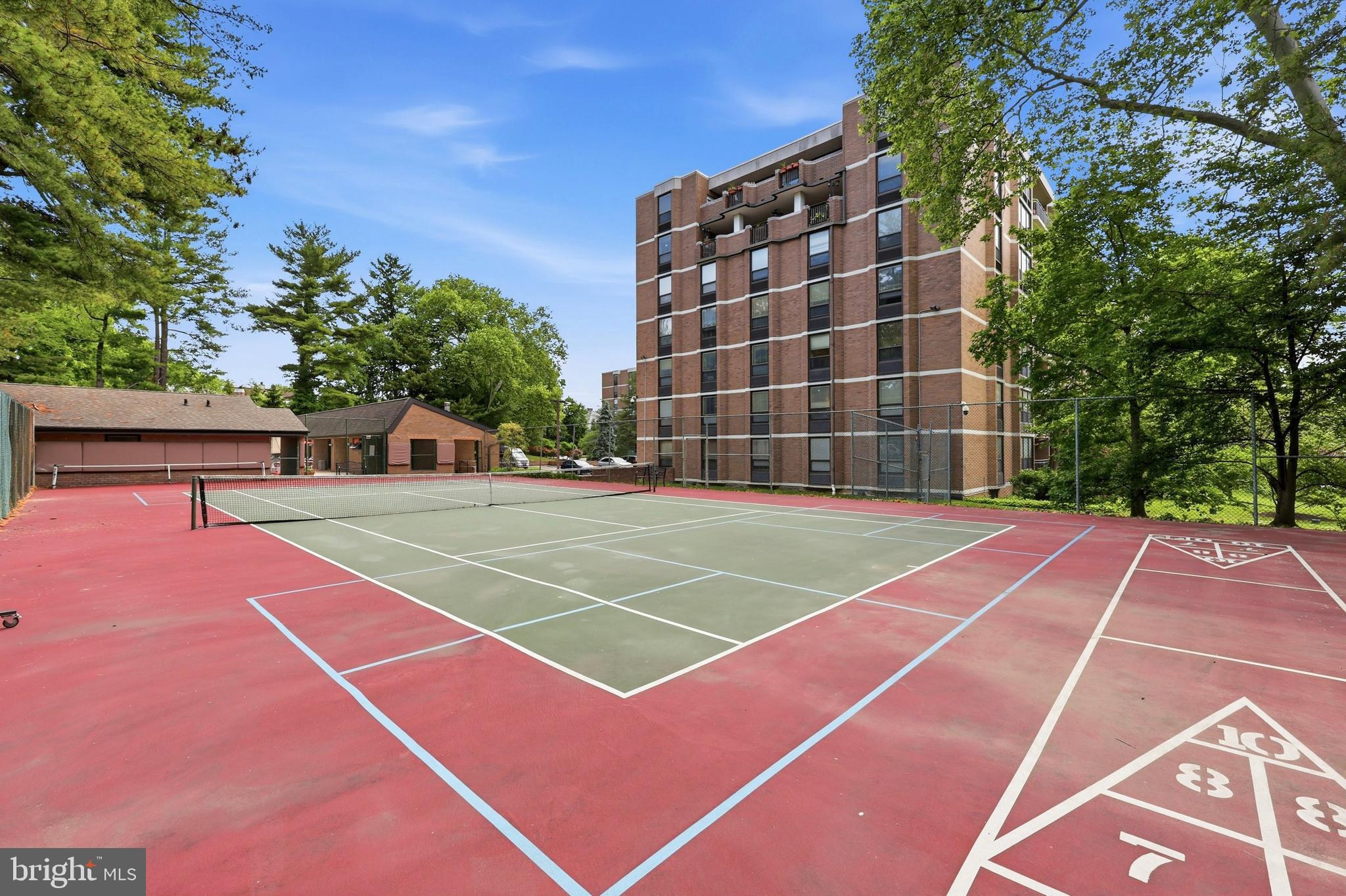 41 Conshohocken State Road, Unit 603 Bala Cynwyd, PA 19004 - Photo 32 of 37 Tennis Court