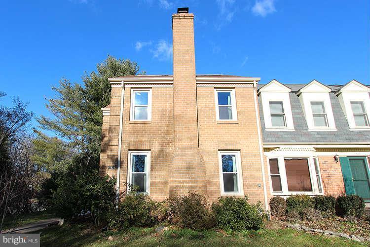 11525 Pine Cone Court Reston, VA 20191 - Photo 2 of 30 a front view of a building