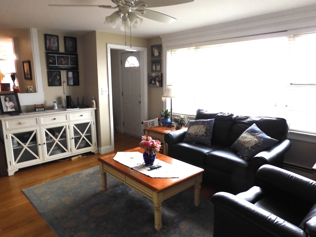 15 Anthony Street Methuen, MA 01844 - Photo 5 of 28