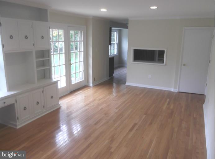 14808 Flintstone Lane Silver Spring, MD 20905 - Photo 3 of 29 Family Room