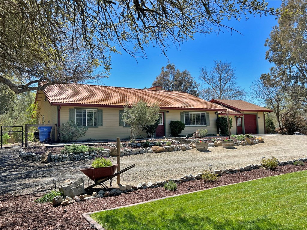 1735 Geneseo Road Paso Robles, CA 93446 - Photo 1 of 1 Gallery Image 1