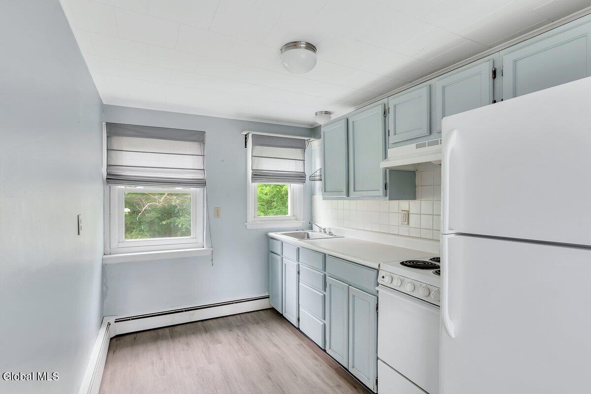 162 Consaul Road Colonie, NY 12205 - Photo 18 of 38 162 Consaul Rd-26
