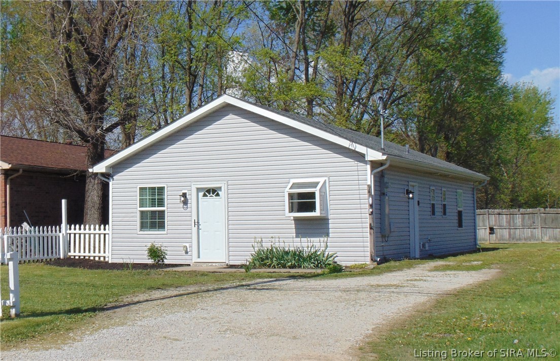 3906 St Joseph Road New Albany, IN 47150 - Photo 4 of 24 Gallery Image 4