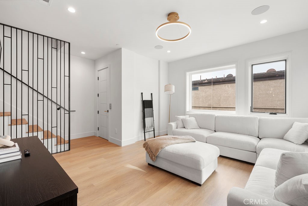 903 West Duarte Road Arcadia, CA 91007 - Photo 2 of 29