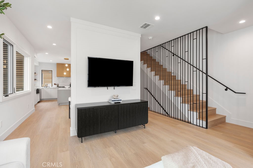 903 West Duarte Road Arcadia, CA 91007 - Photo 3 of 29