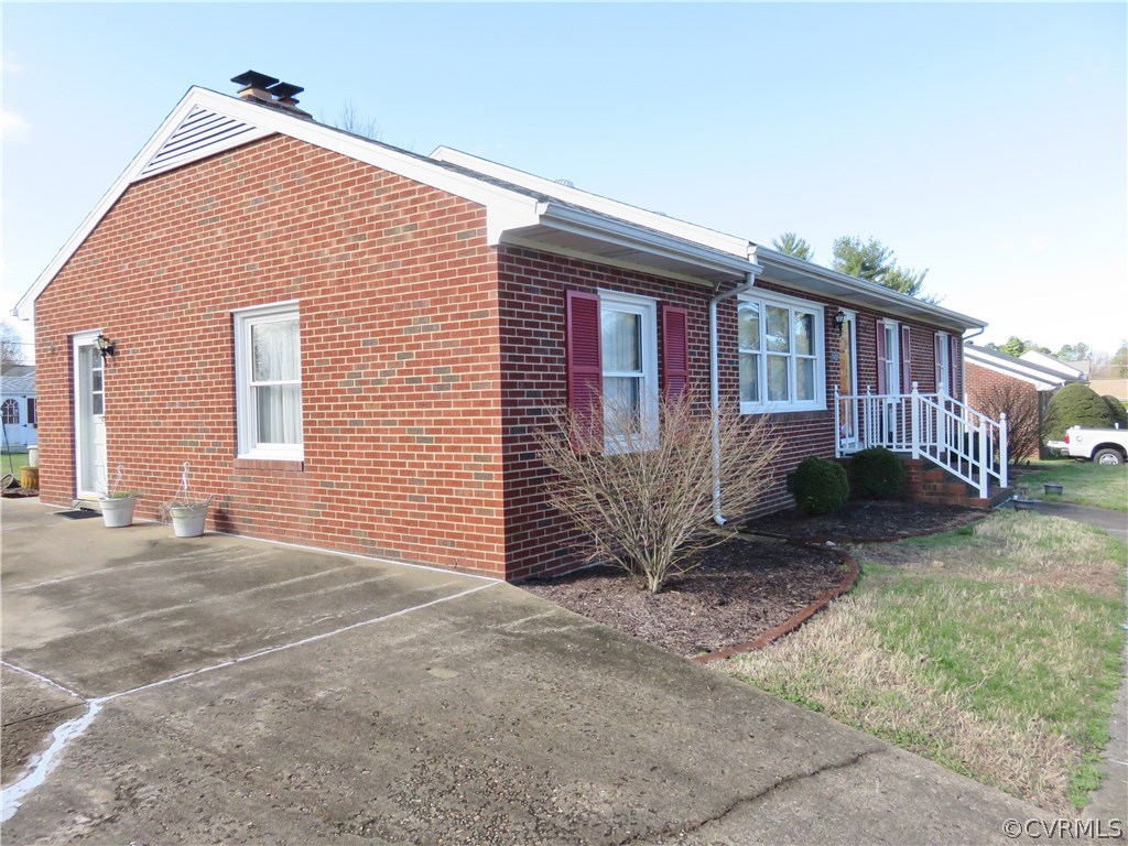 7457 Ridge View Road Mechanicsville, VA 23111 - Photo 4 of 28 Gallery Image 4