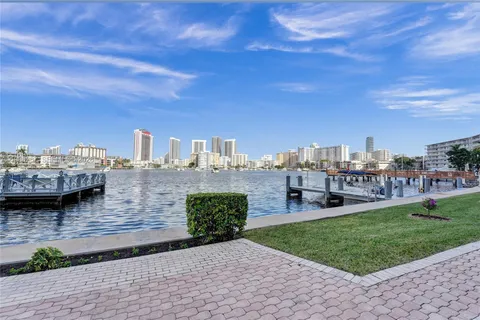 a view of outdoor space with city view