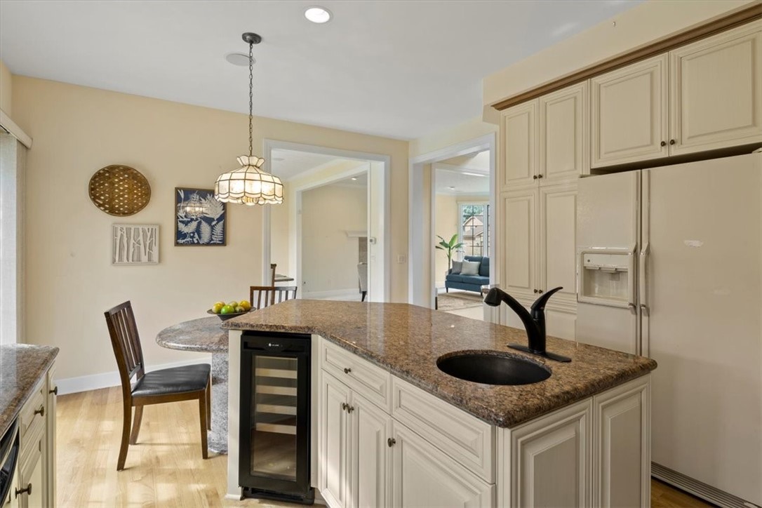 725 Mariner Circle Webster, NY 14580 - Photo 13 of 40