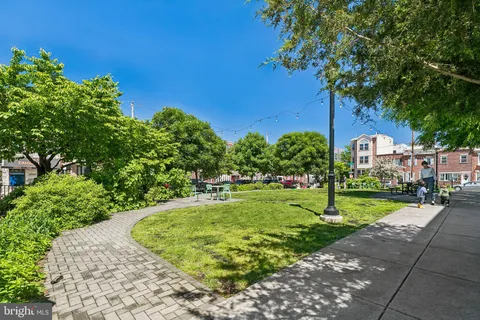 $725,000 | 2128 Carpenter Street, Philadelphia, PA 19146