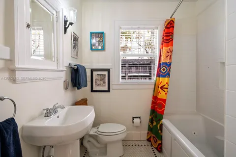 $2,085,000 | 2521 Inagua Avenue, Coconut Grove, FL 33133
