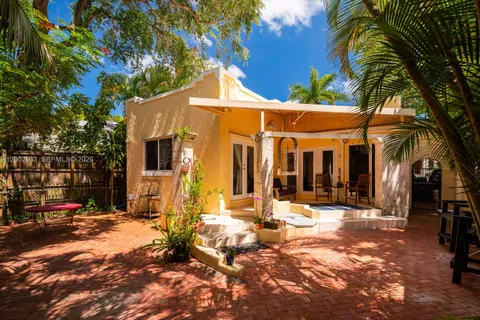 $2,085,000 | 2521 Inagua Avenue, Coconut Grove, FL 33133