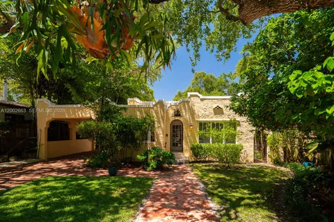 $2,085,000 | 2521 Inagua Avenue, Coconut Grove, FL 33133
