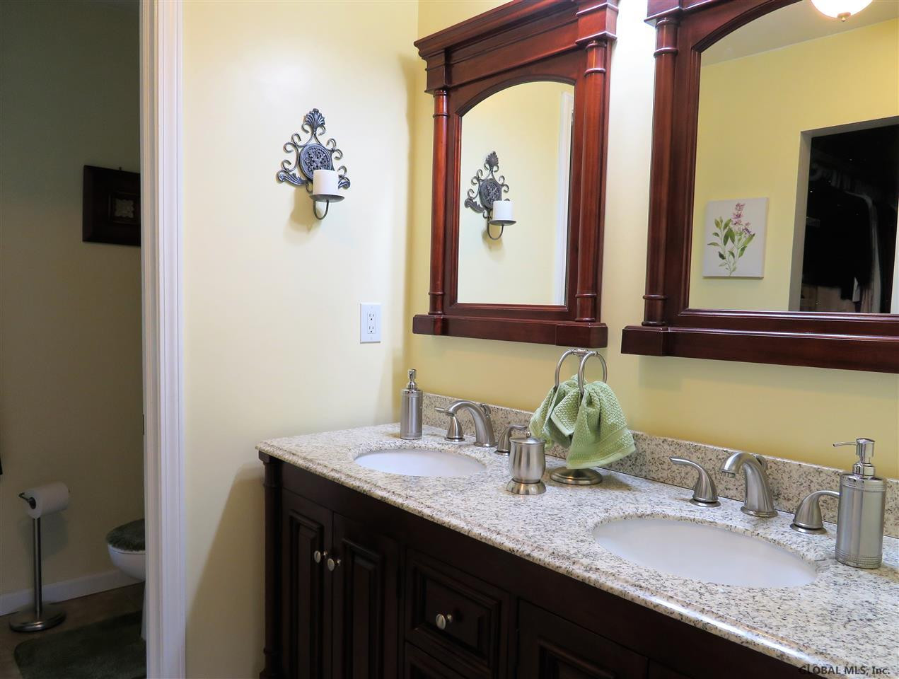26 Aspen Road Colonie, NY 12110 - Photo 14 of 32 Photo 14