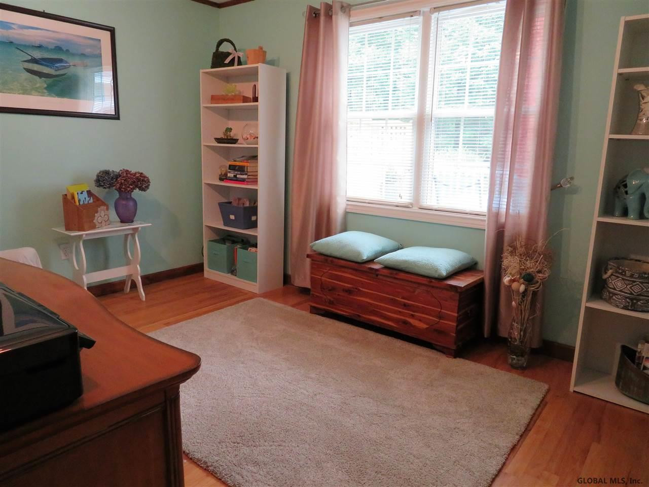 26 Aspen Road Colonie, NY 12110 - Photo 17 of 32 Photo 17