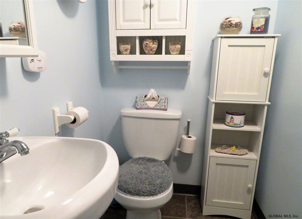 26 Aspen Road Colonie, NY 12110 - Photo 27 of 32 Photo 27