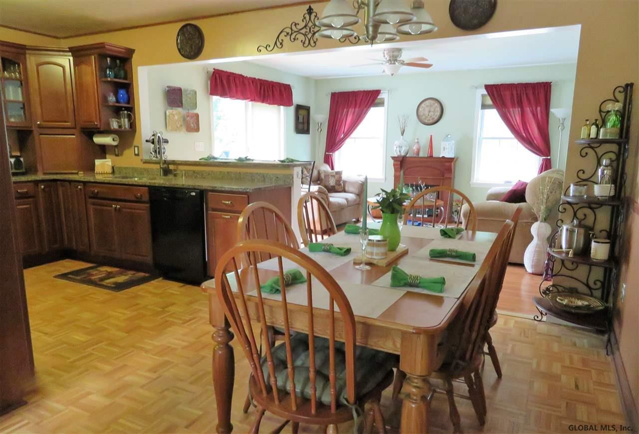 26 Aspen Road Colonie, NY 12110 - Photo 7 of 32 Photo 7