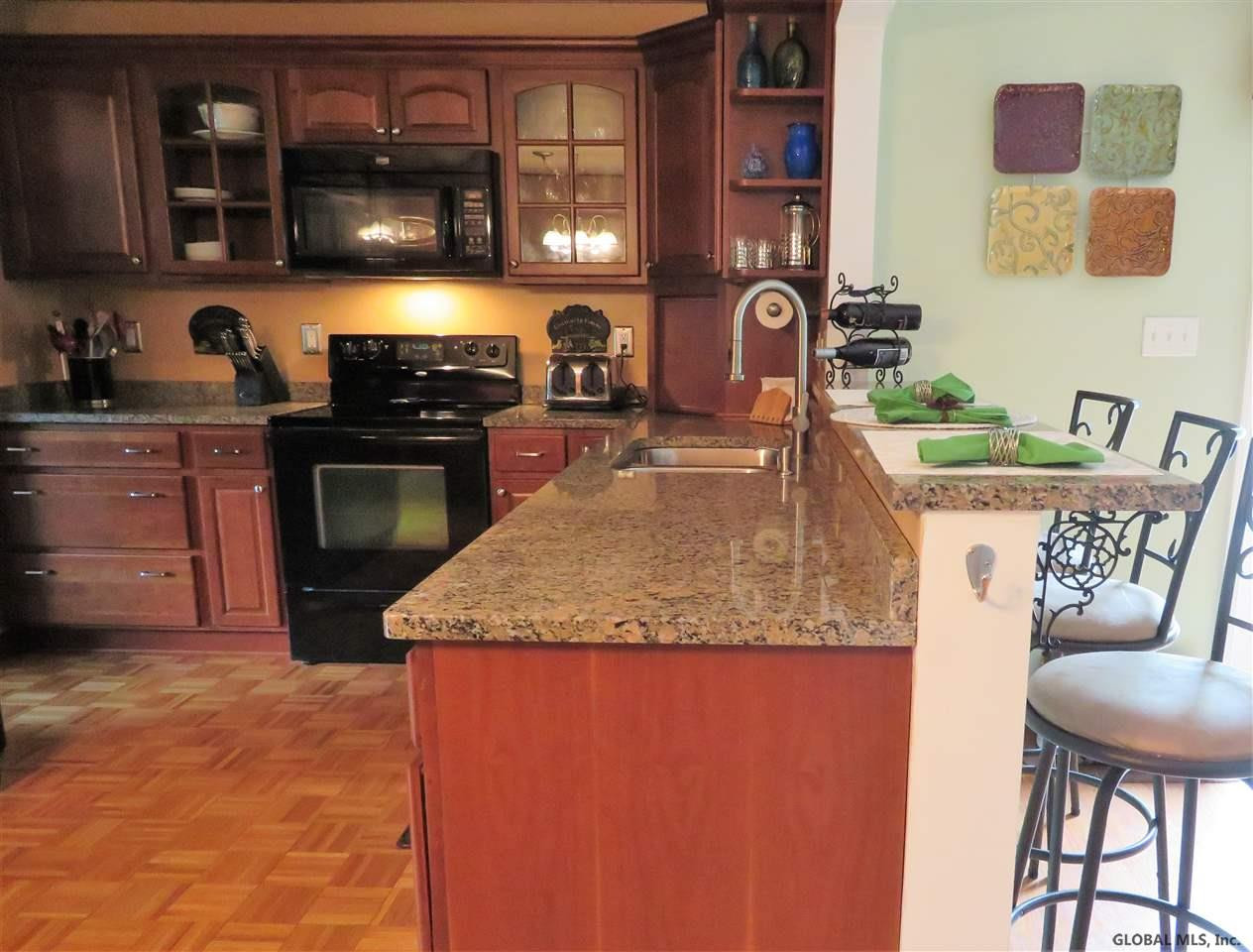 26 Aspen Road Colonie, NY 12110 - Photo 9 of 32 Photo 9