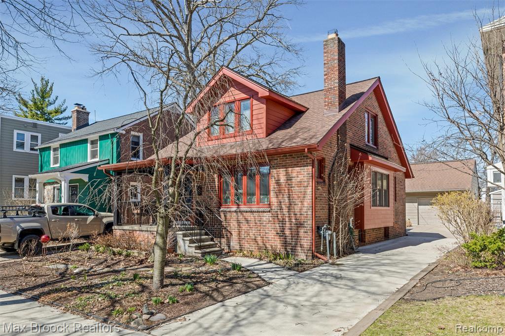 49 Amherst Road Pleasant Ridge, MI 48069 - Photo 1 of 48 Gallery Image 1